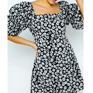 Floral print babydoll mini dress with statement sleeves